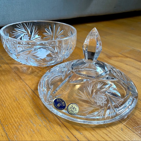 SOLD 🏷 BNIBWT Bohemian Lead Crystal candy dish - Picture 2 of 5